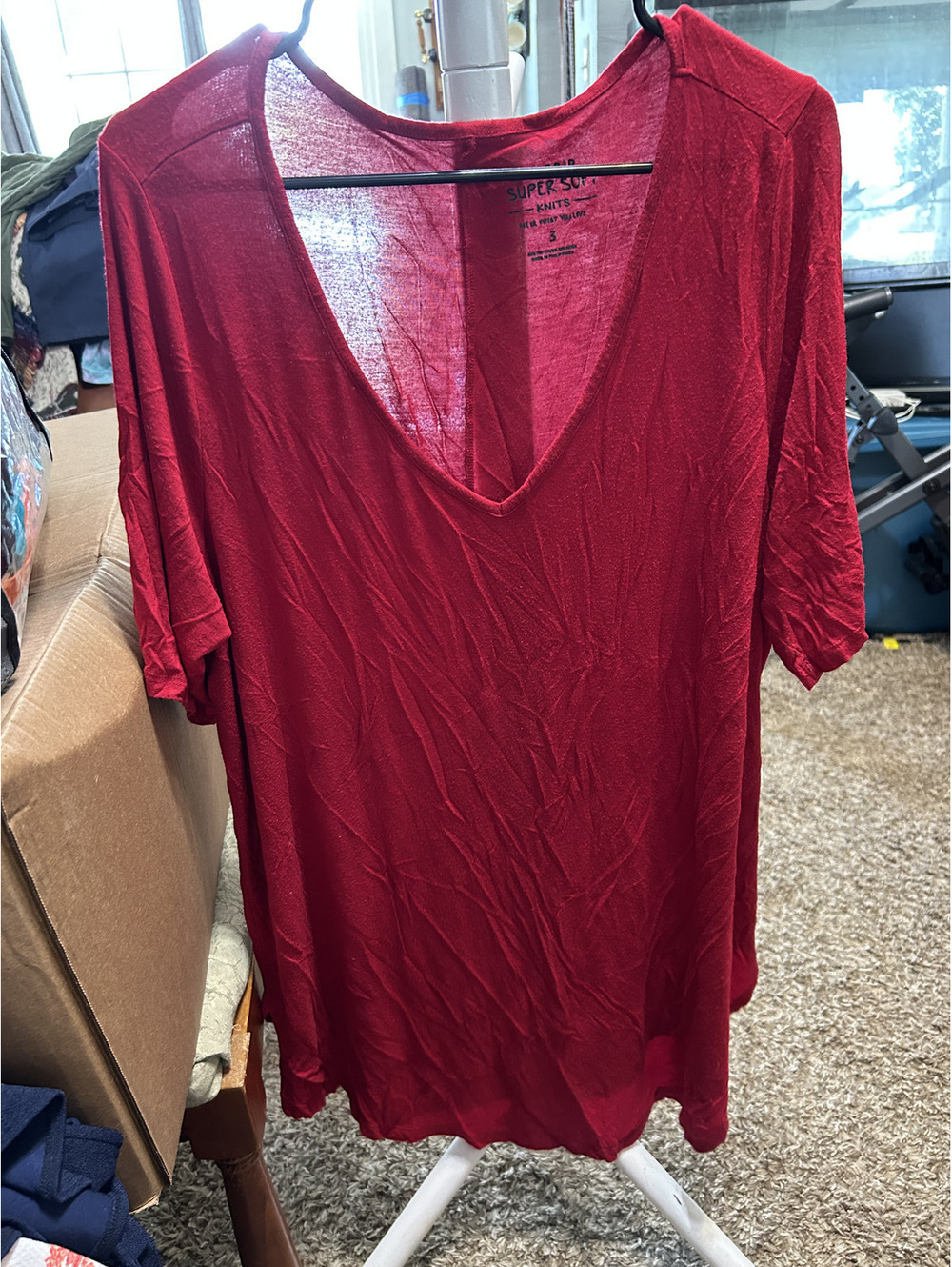 Torrid Super Soft Knits Red V-Neck T-Shirt Size 3